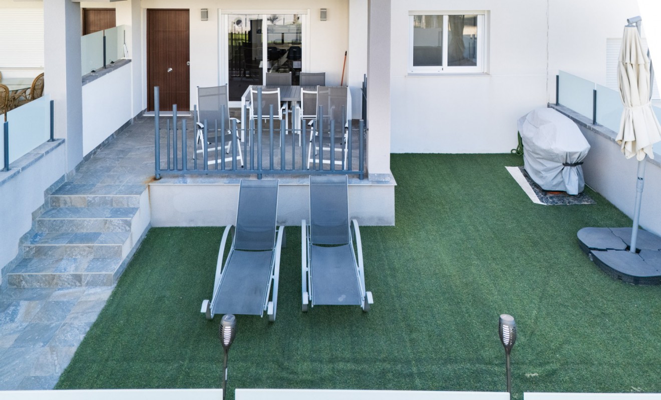 Sale - Bungalow - Torrevieja - Aguas Nuevas