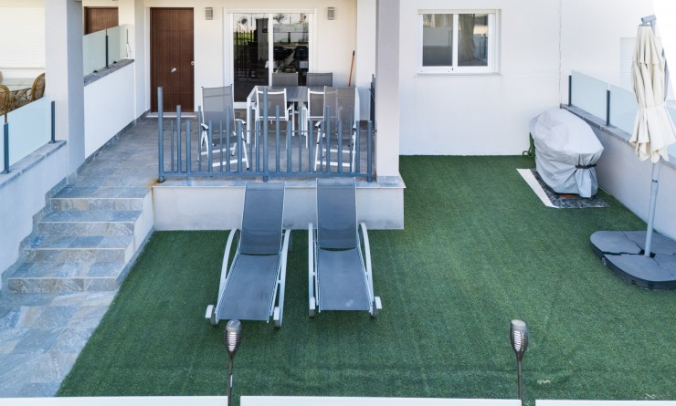 Sale - Bungalow - Torrevieja - Aguas Nuevas