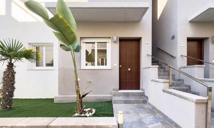 Sale - Bungalow - Torrevieja - Aguas Nuevas