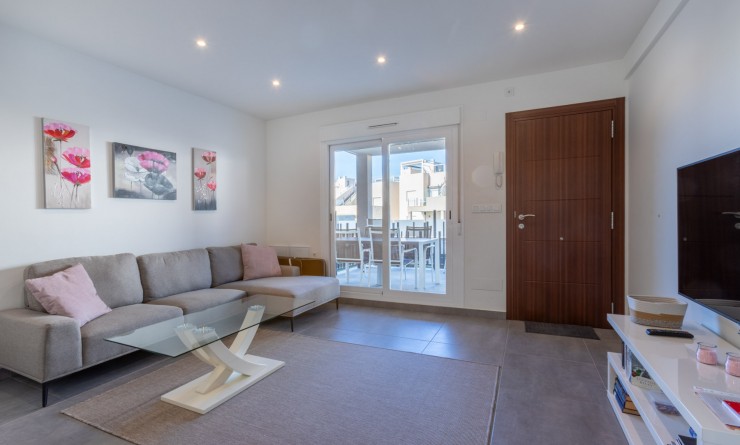 Sale - Bungalow - Torrevieja - Aguas Nuevas