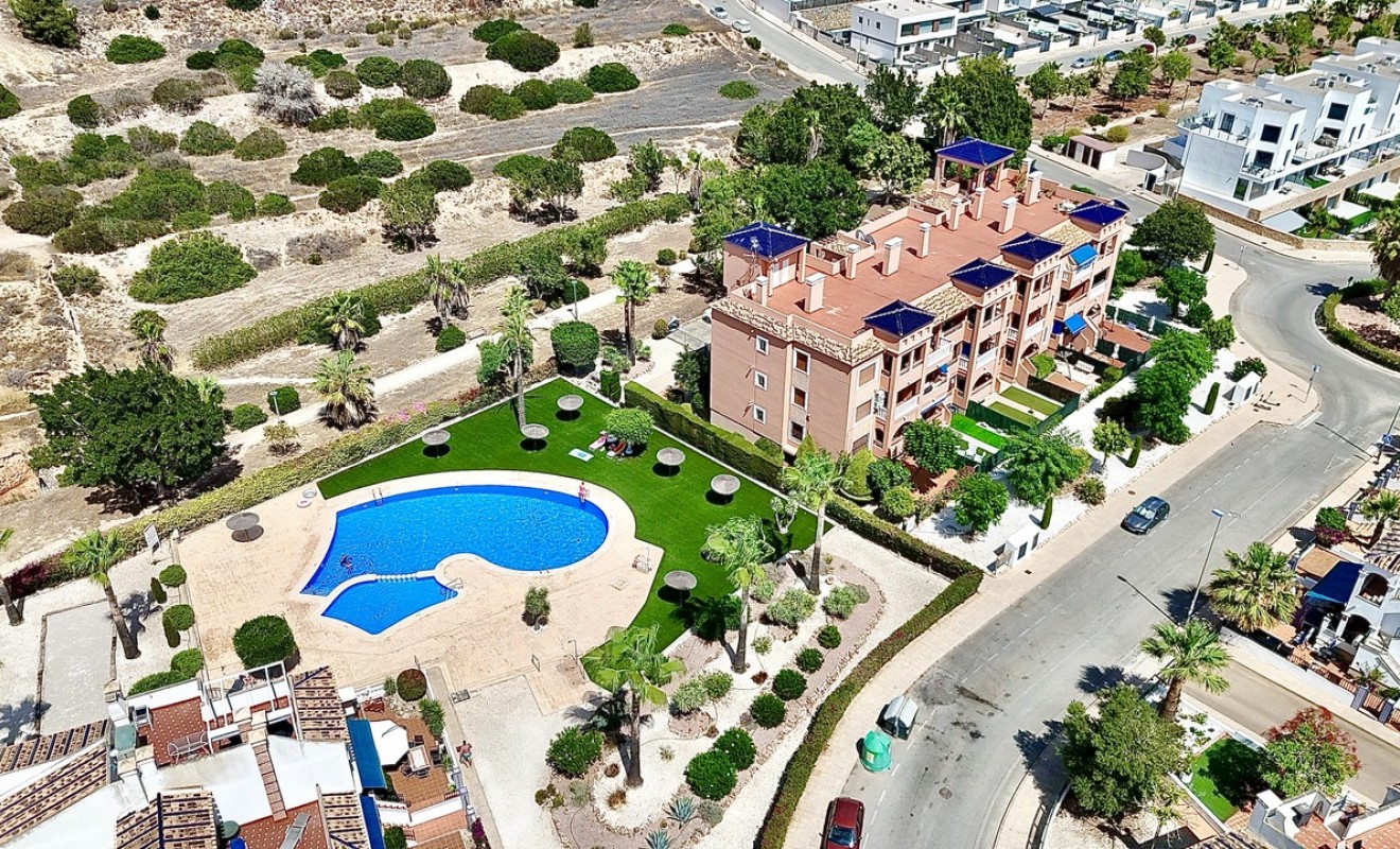 Sale - Apartment - Villamartín