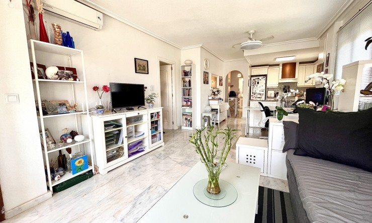 Sale - Apartment - Villamartín