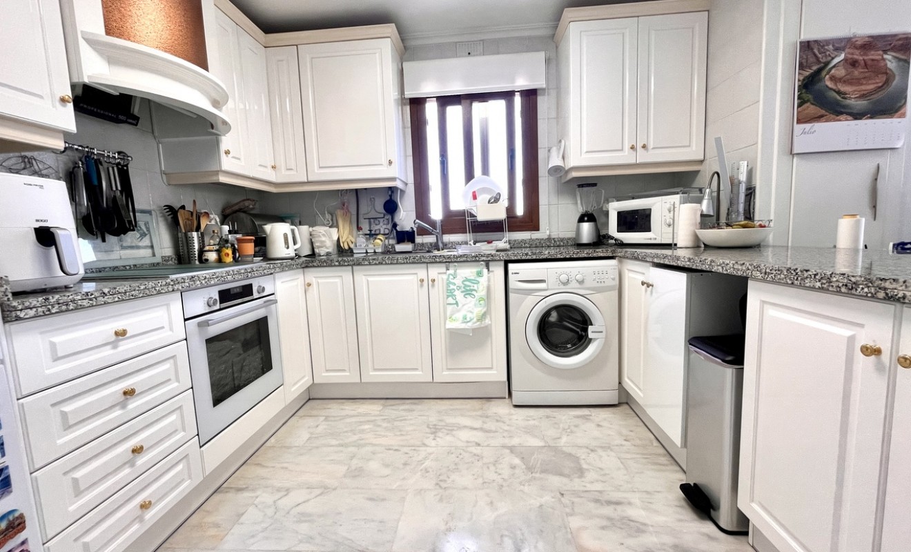 Sale - Apartment - Villamartín