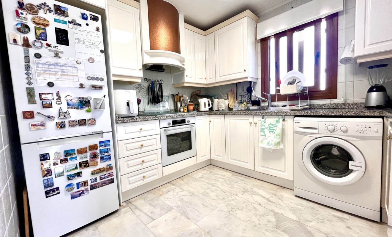 Sale - Apartment - Villamartín