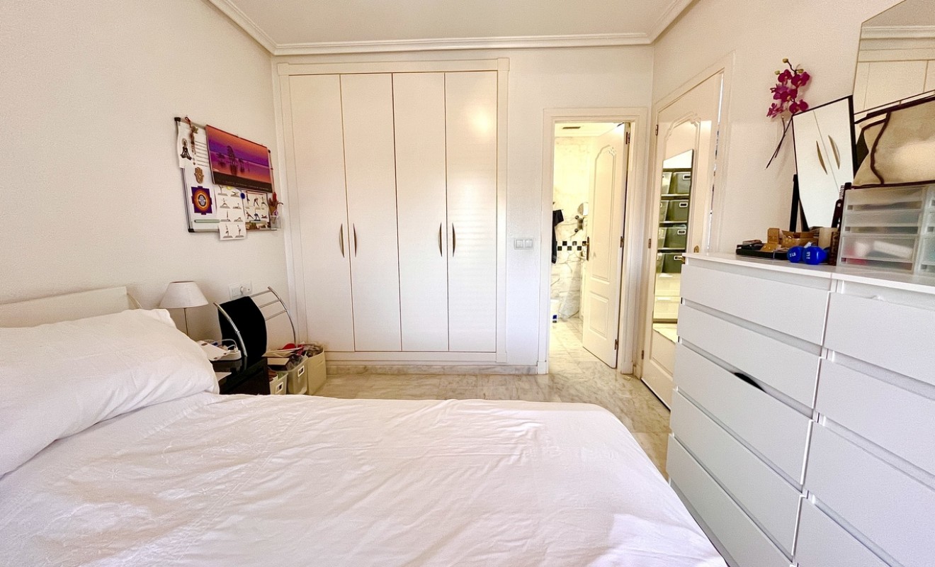 Sale - Apartment - Villamartín