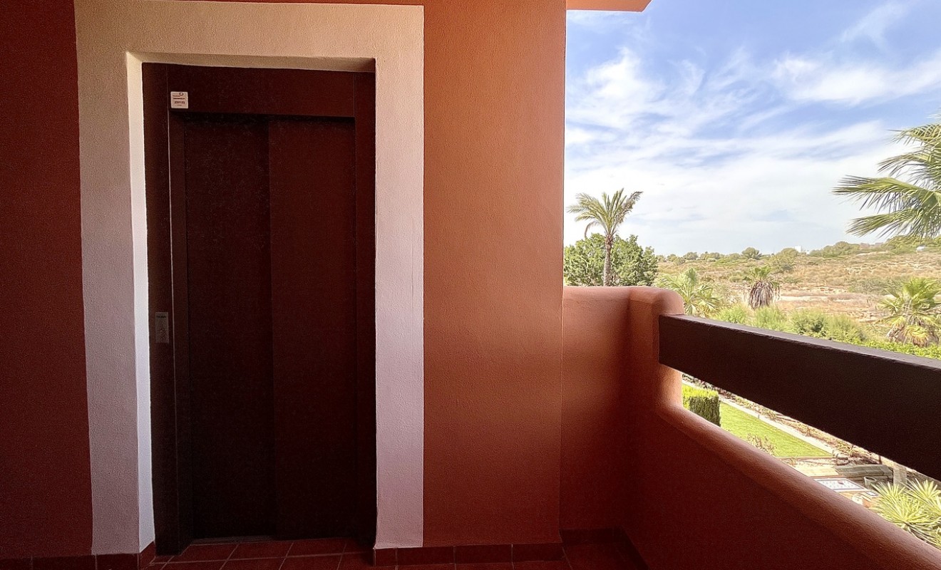 Sale - Apartment - Villamartín