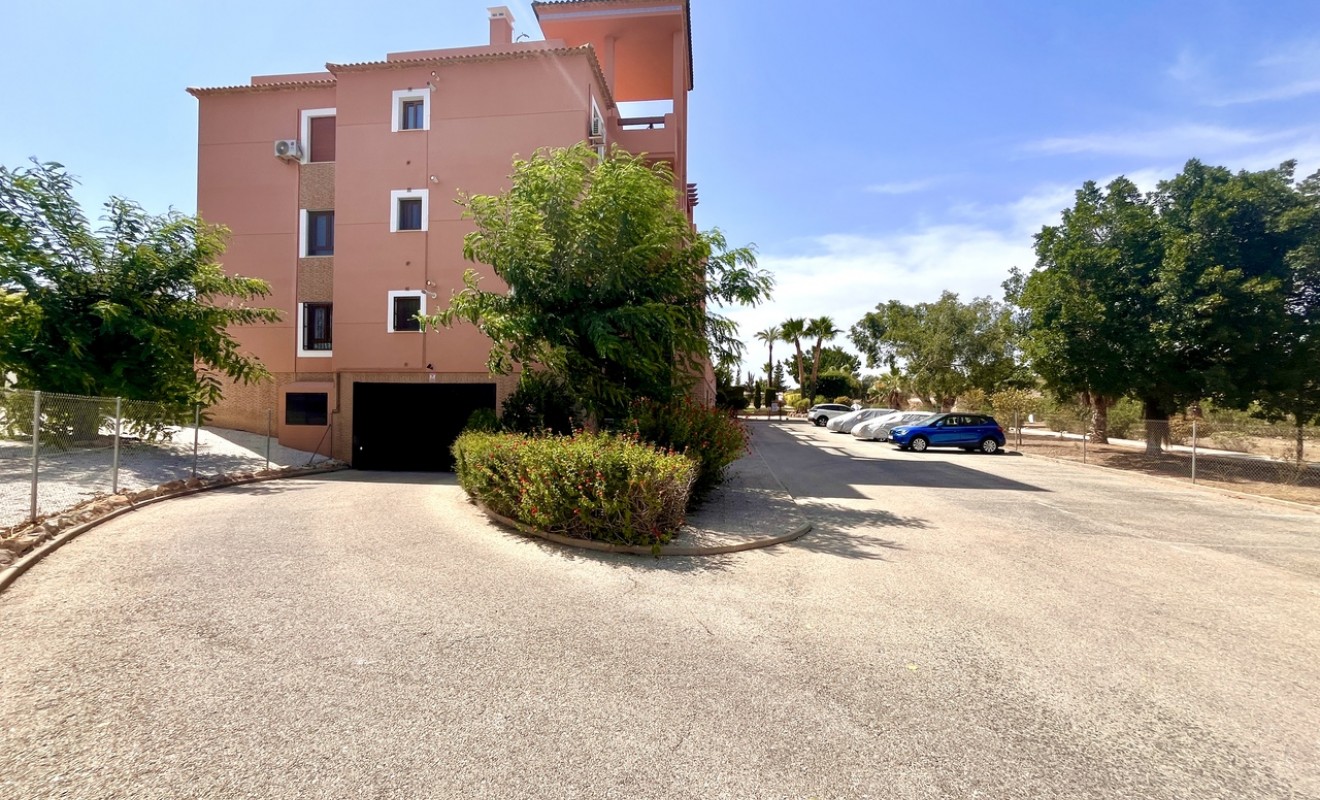 Sale - Apartment - Villamartín