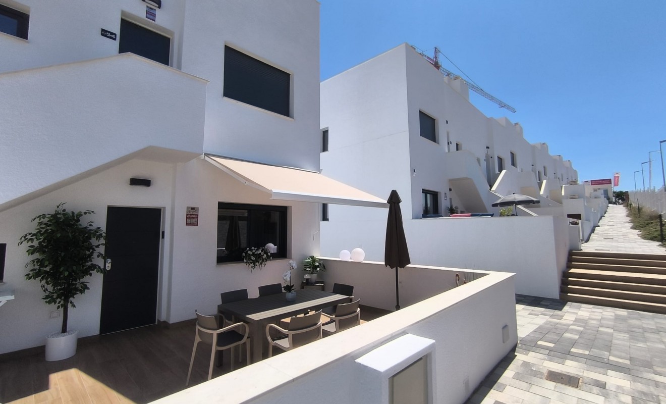 Sale - Bungalow - Torrevieja - Los balcones