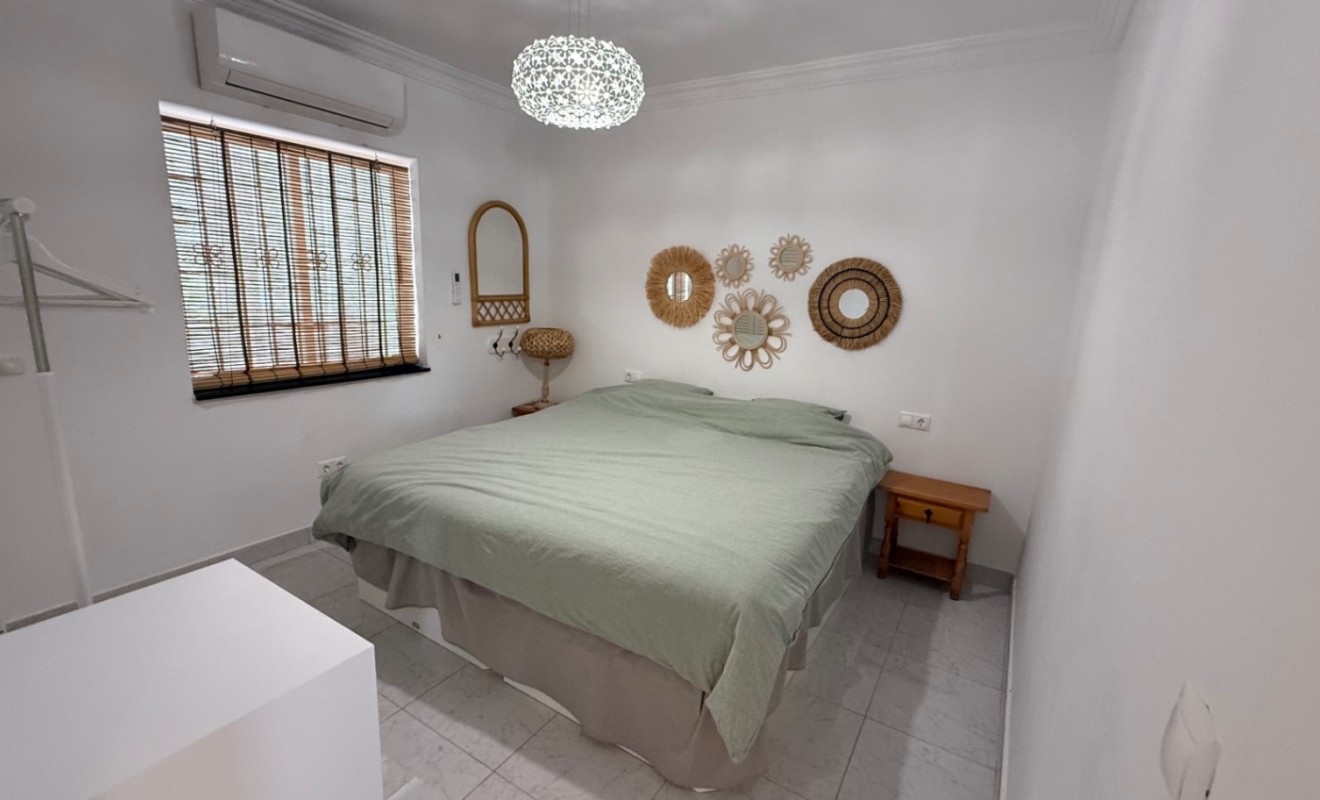 Wederverkoop - detached_house - Torrevieja - Costa Blanca Sur