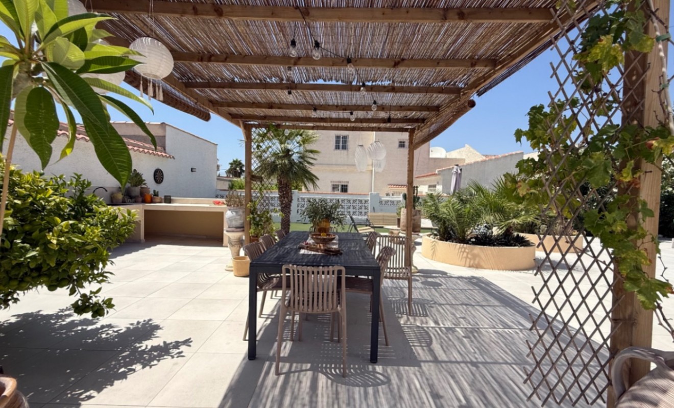 Wederverkoop - detached_house - Torrevieja - Costa Blanca Sur