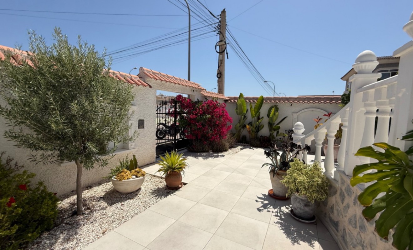 Wederverkoop - detached_house - Torrevieja - Costa Blanca Sur