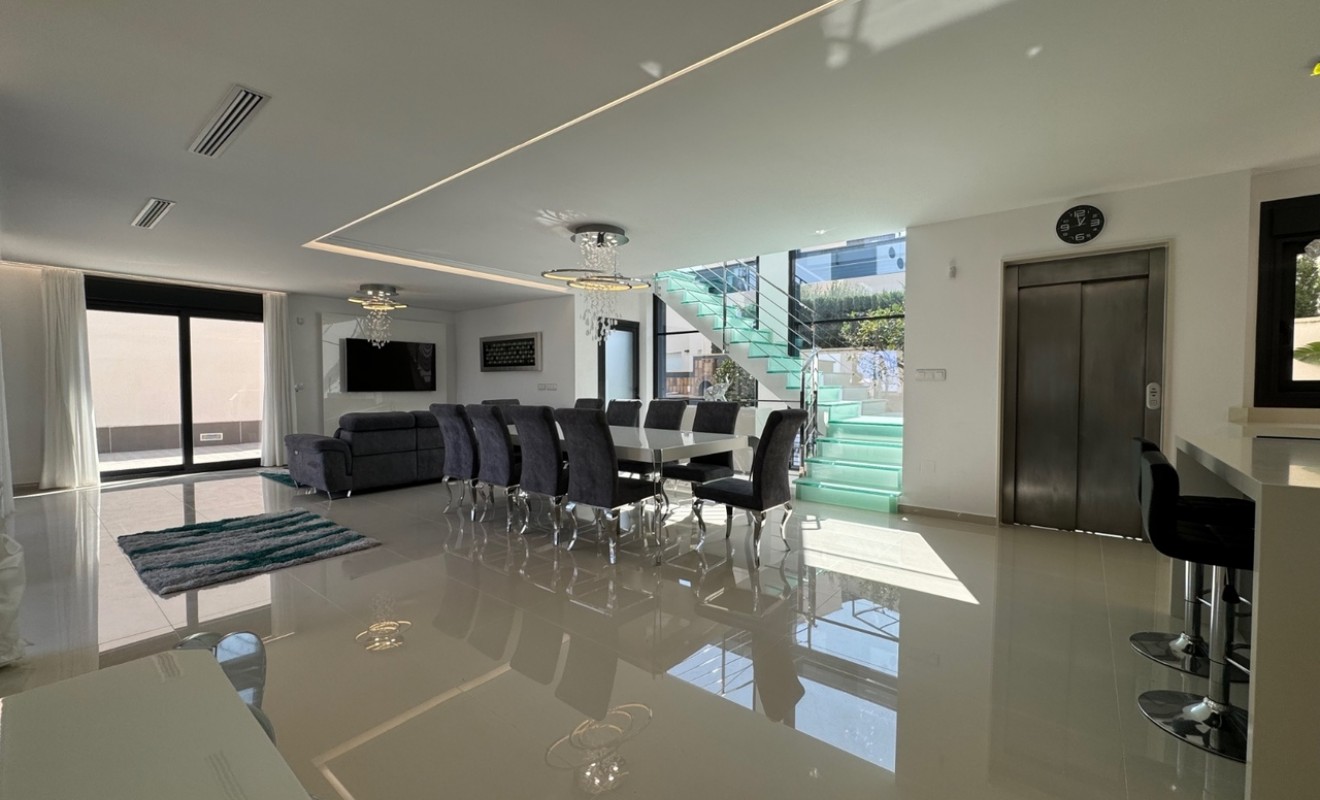 Sale - Villa - San Miguel de Salinas