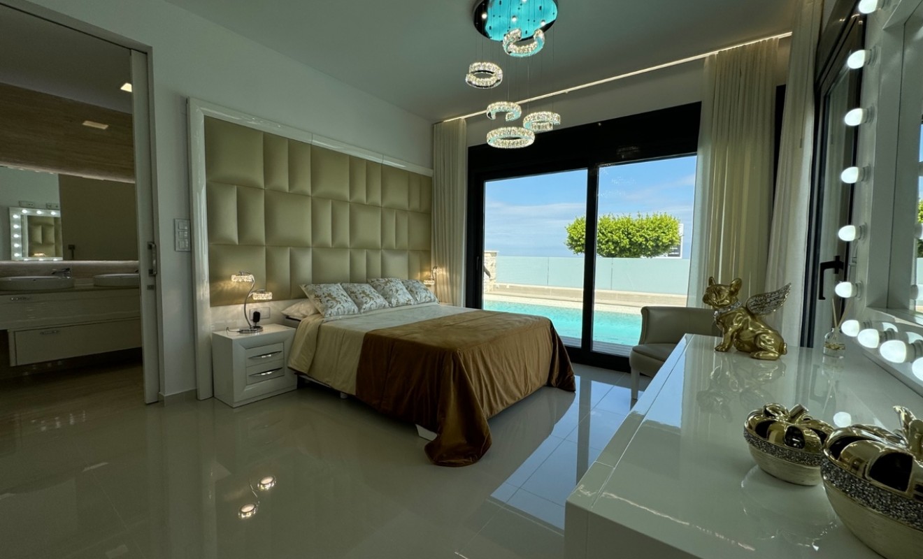 Sale - Villa - San Miguel de Salinas