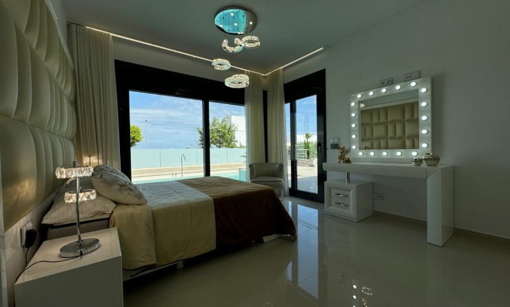 Sale - Villa - San Miguel de Salinas