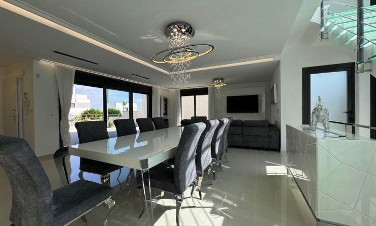 Sale - Villa - San Miguel de Salinas