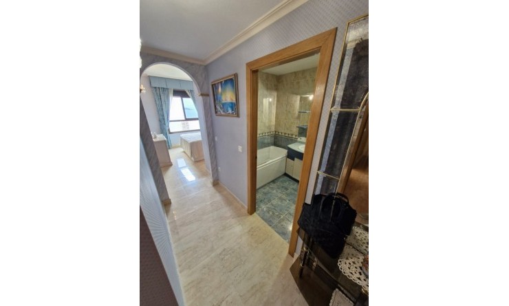 Wederverkoop - Apartment / flat - Benidorm - Levante