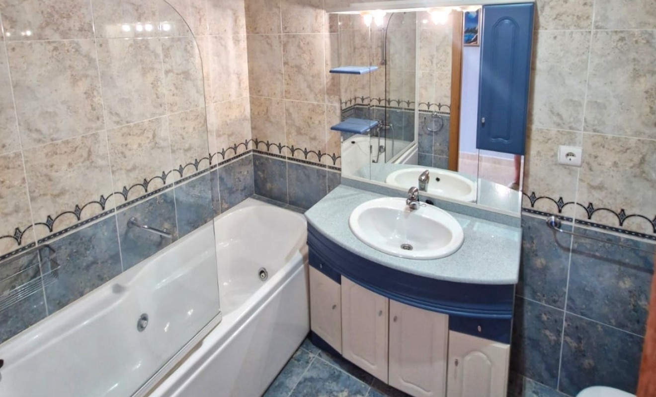 Wederverkoop - Apartment / flat - Benidorm - Levante