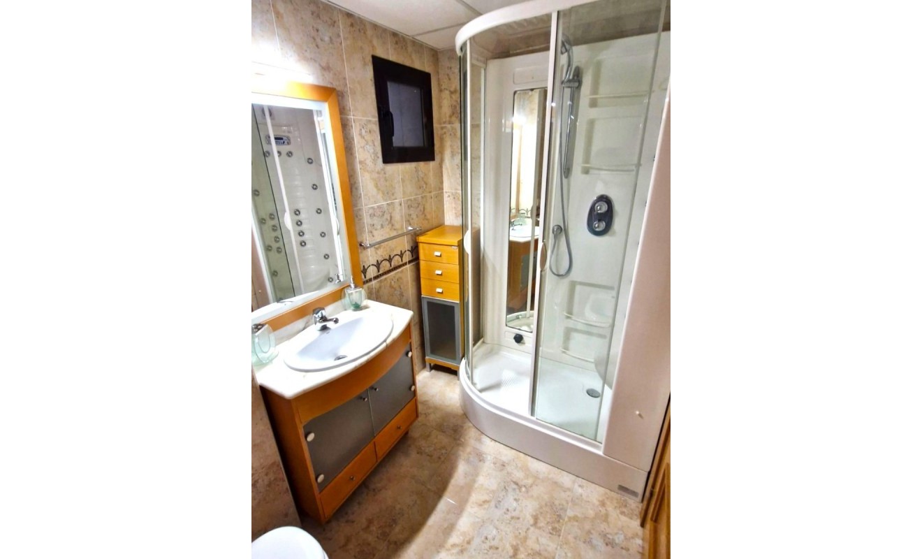 Wederverkoop - Apartment / flat - Benidorm - Levante