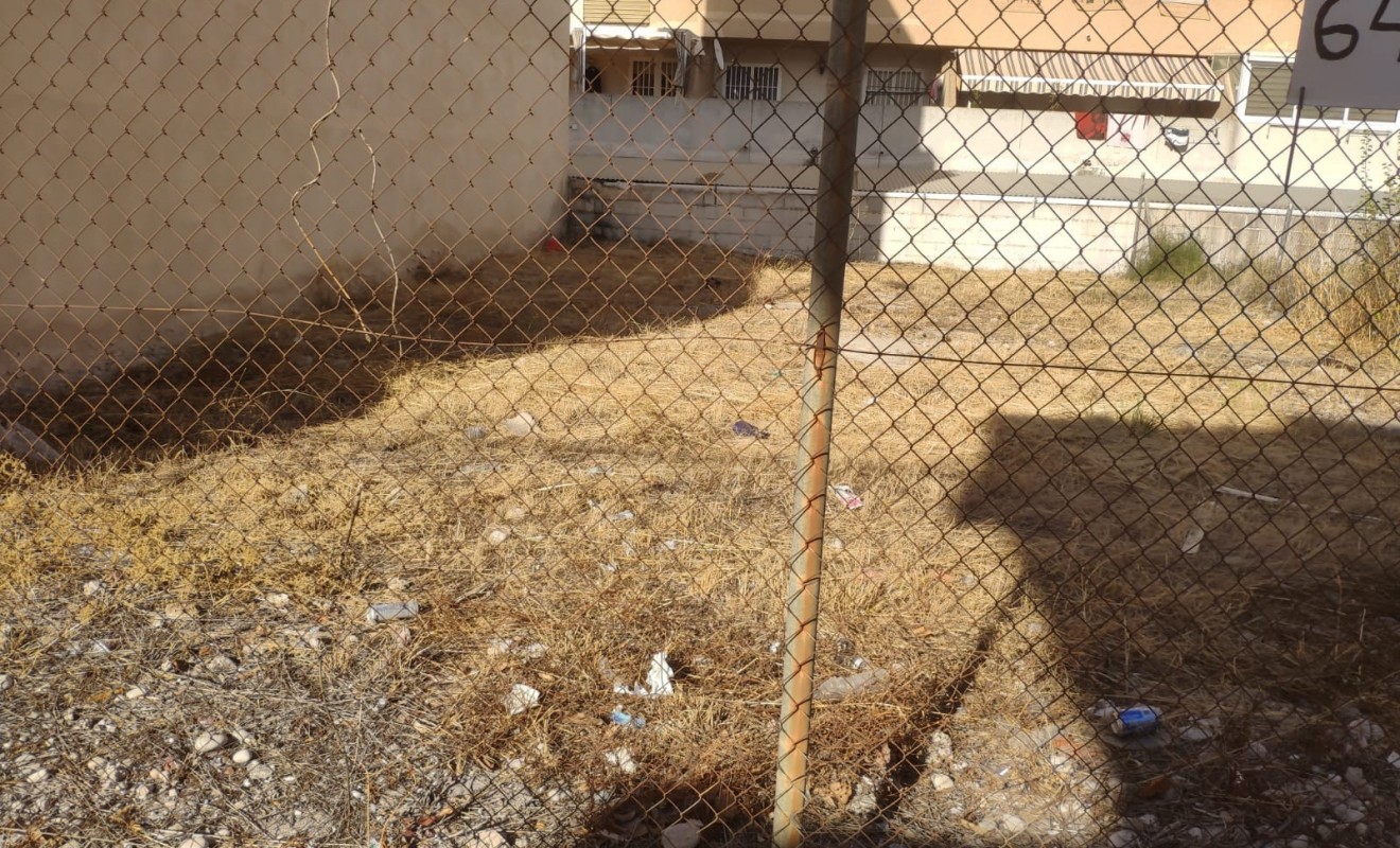 Sale - urban plot - Daimus - Playa