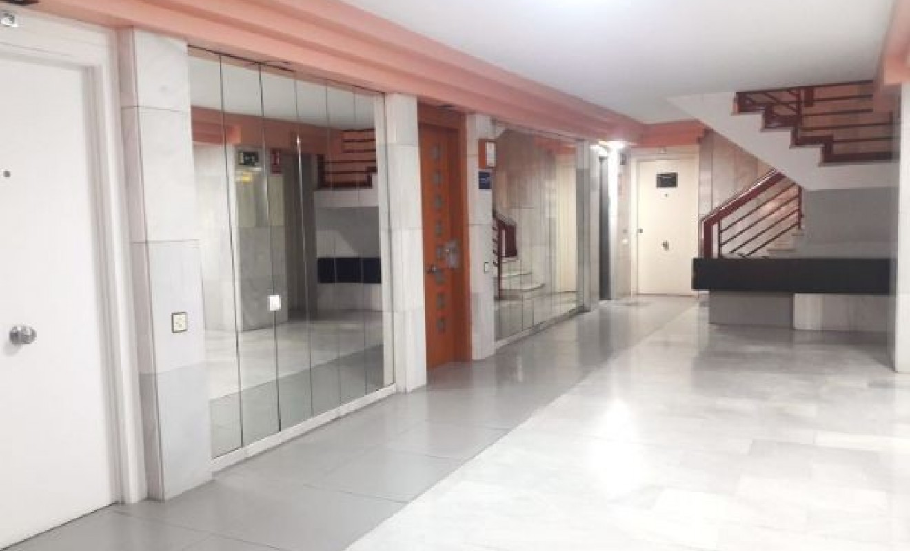 Sale - Apartment / flat - Benidorm - Zona de Poniente