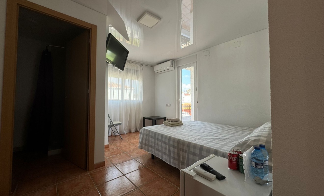 Wederverkoop - Hostel - Gandía - Playa de Gandía