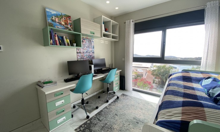 Wederverkoop - Chalet independiente - Finestrat - Finestrat Urbanizaciones