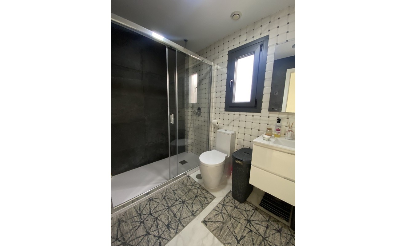 Wederverkoop - Chalet independiente - Finestrat - Finestrat Urbanizaciones