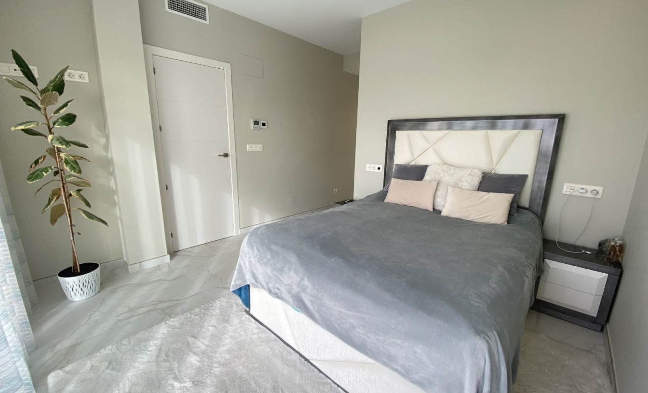 Wederverkoop - Chalet independiente - Finestrat - Finestrat Urbanizaciones