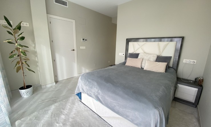 Wederverkoop - Chalet independiente - Finestrat - Finestrat Urbanizaciones