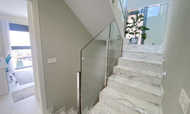 Wederverkoop - Chalet independiente - Finestrat - Finestrat Urbanizaciones