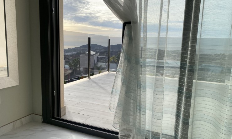 Wederverkoop - Chalet independiente - Finestrat - Finestrat Urbanizaciones