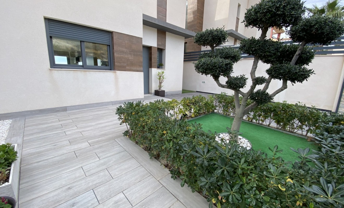 Wederverkoop - Chalet independiente - Finestrat - Finestrat Urbanizaciones