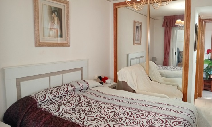 Wederverkoop - Apartment / flat - Villajoyosa - Cala de Villajoyosa