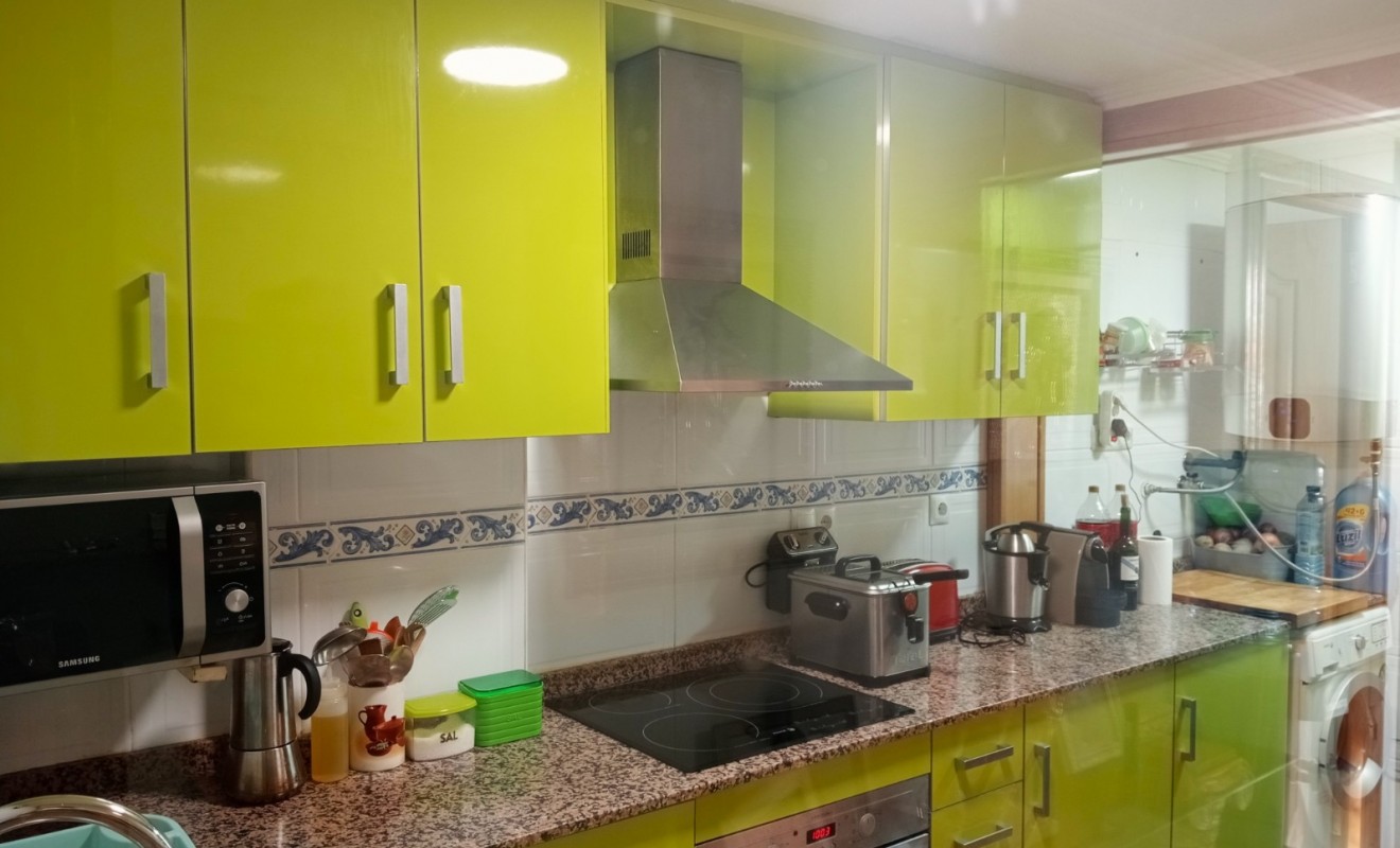 Wederverkoop - Apartment / flat - Villajoyosa - Cala de Villajoyosa