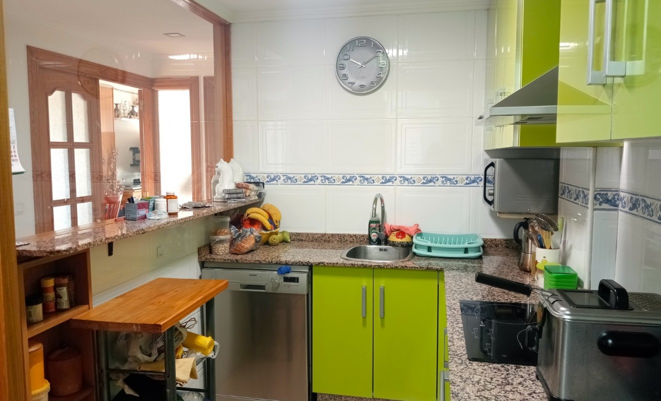 Wederverkoop - Apartment / flat - Villajoyosa - Cala de Villajoyosa