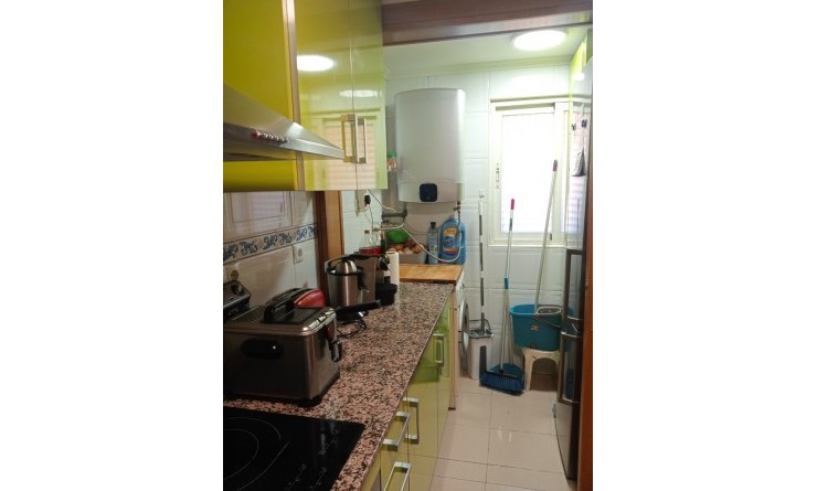 Wederverkoop - Apartment / flat - Villajoyosa - Cala de Villajoyosa