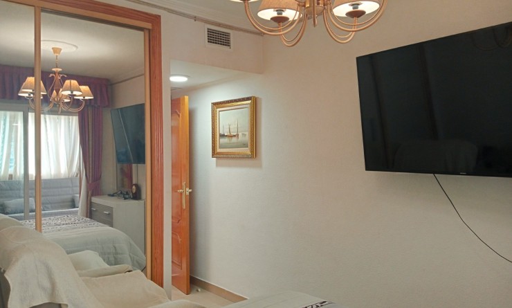 Wederverkoop - Apartment / flat - Villajoyosa - Cala de Villajoyosa