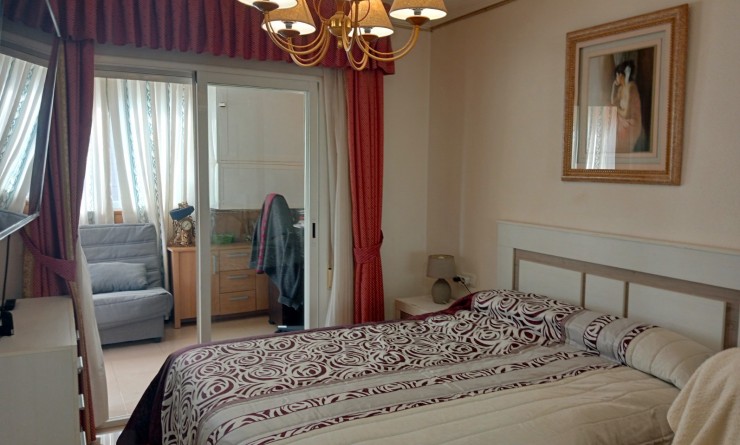 Wederverkoop - Apartment / flat - Villajoyosa - Cala de Villajoyosa