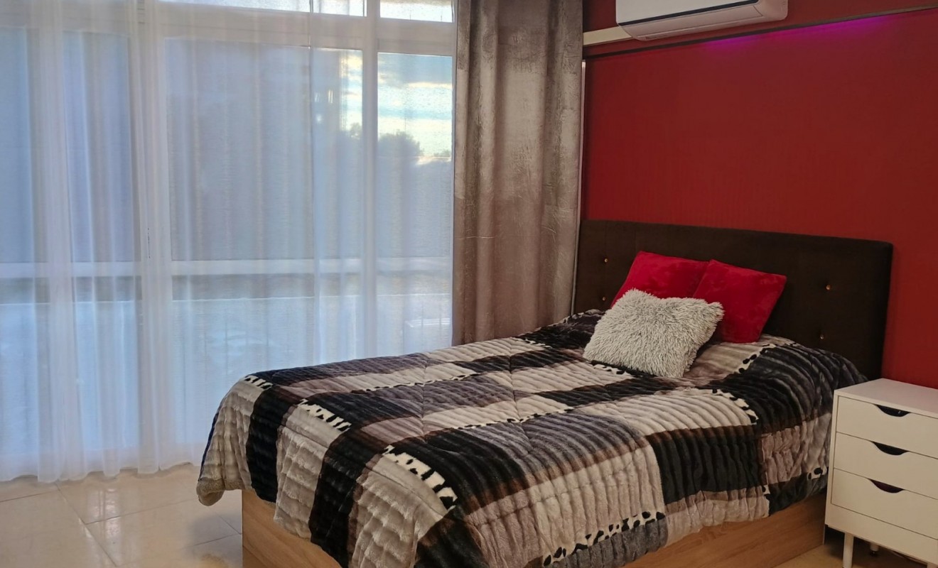 Wederverkoop - Apartment / flat - Benidorm - Rincón de Loix