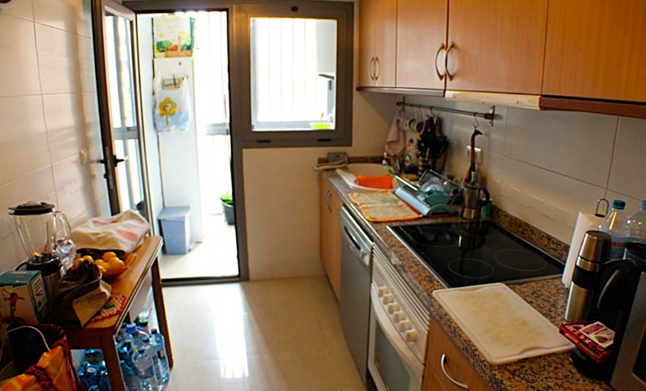 Wederverkoop - Apartment / flat - Villajoyosa - Cala de Villajoyosa