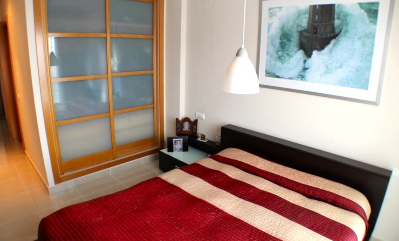 Wederverkoop - Apartment / flat - Villajoyosa - Cala de Villajoyosa