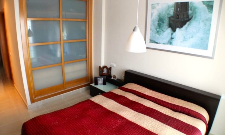 Wederverkoop - Apartment / flat - Villajoyosa - Cala de Villajoyosa