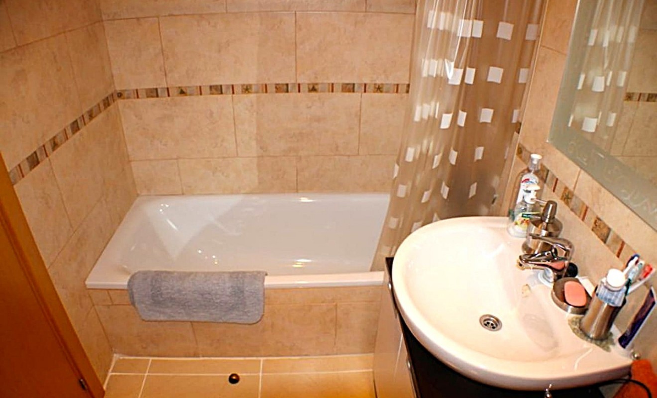 Wederverkoop - Apartment / flat - Villajoyosa - Cala de Villajoyosa