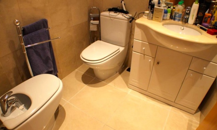 Wederverkoop - Apartment / flat - Villajoyosa - Cala de Villajoyosa