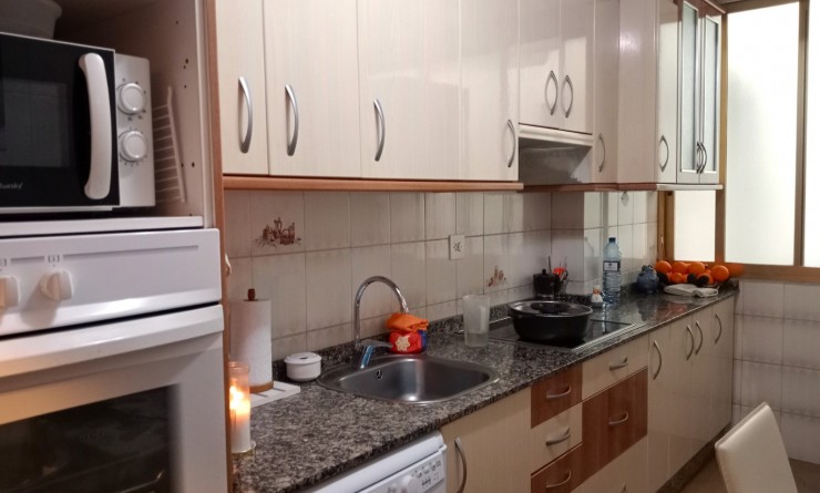 Wederverkoop - Apartment / flat - Benidorm - Levante