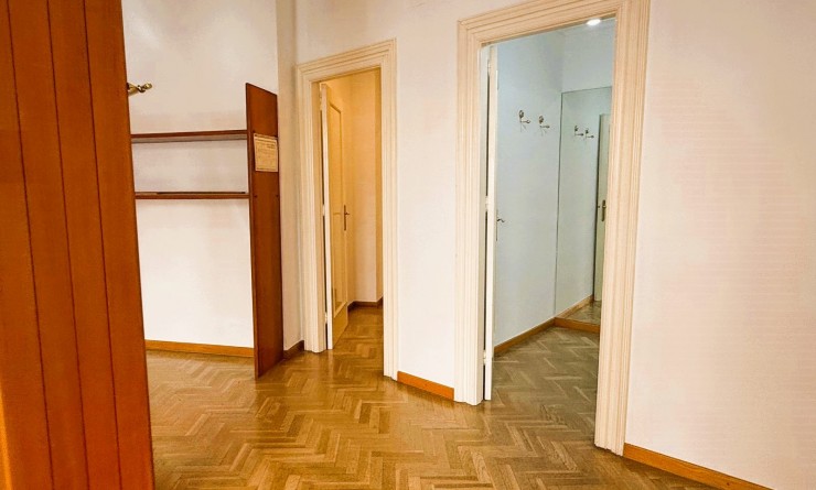 Sale - Local - Denia - Center