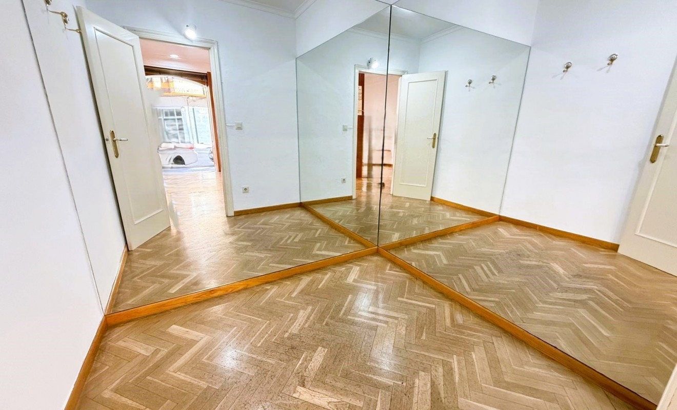 Sale - Local - Denia - Center