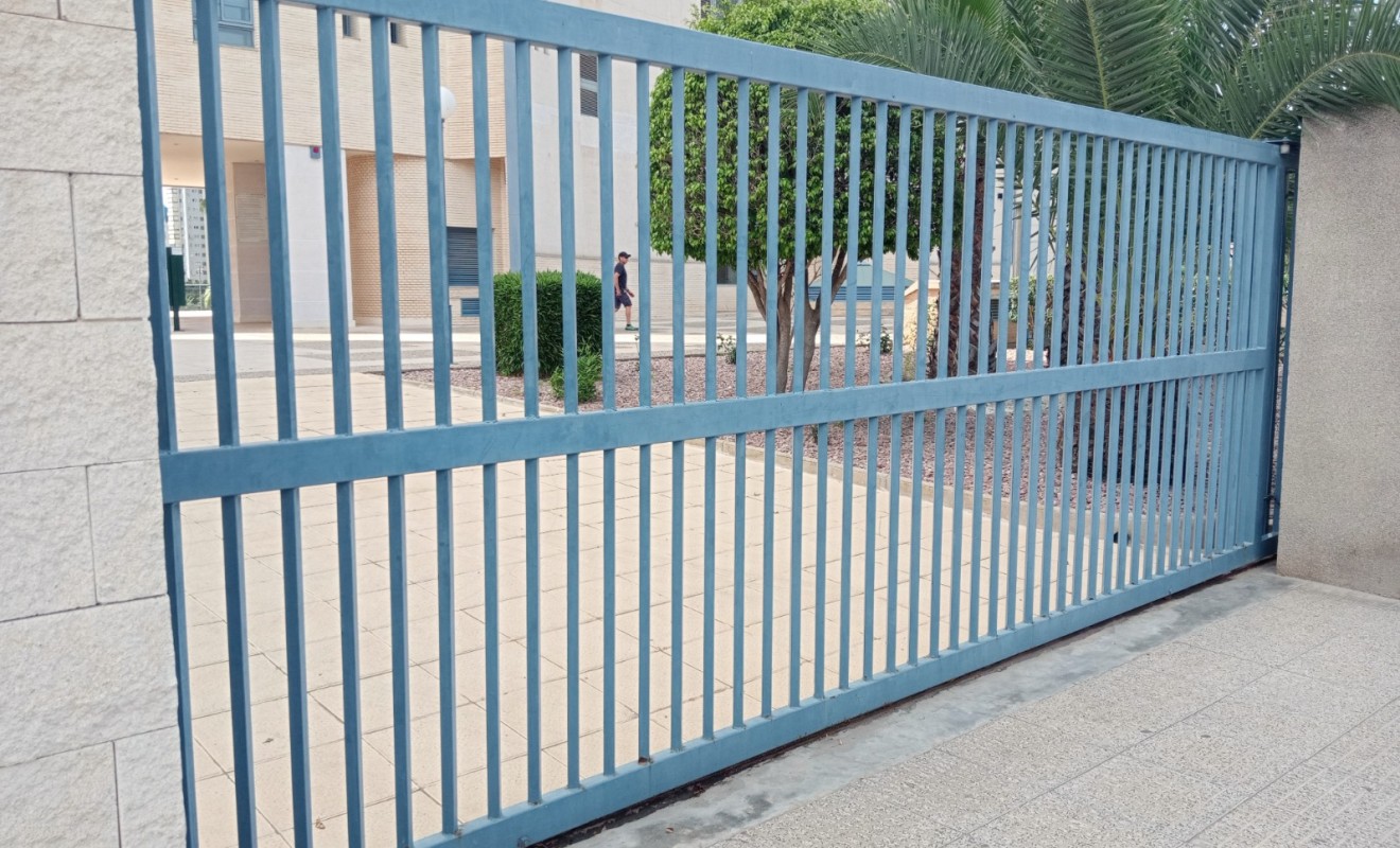 Wederverkoop - Apartment / flat - Benidorm - Levante