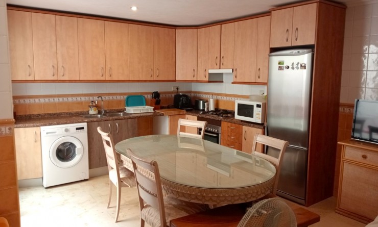 Sale - Townhouse - La Nucía