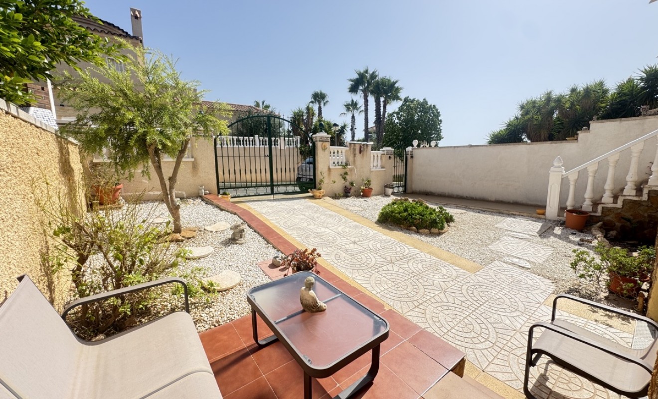 Sale - Villa - Villamartín